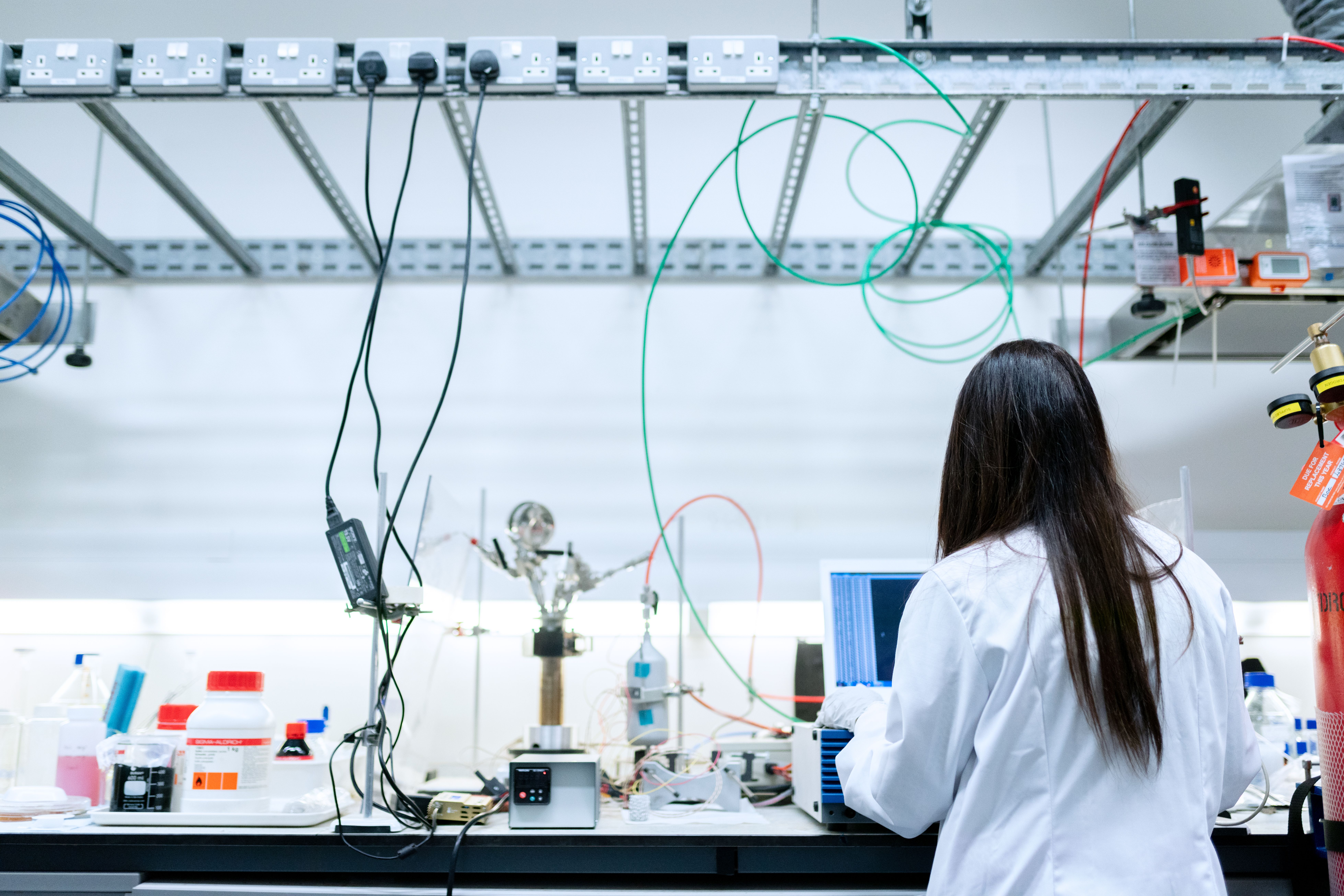 Students collaborating in a modern lab