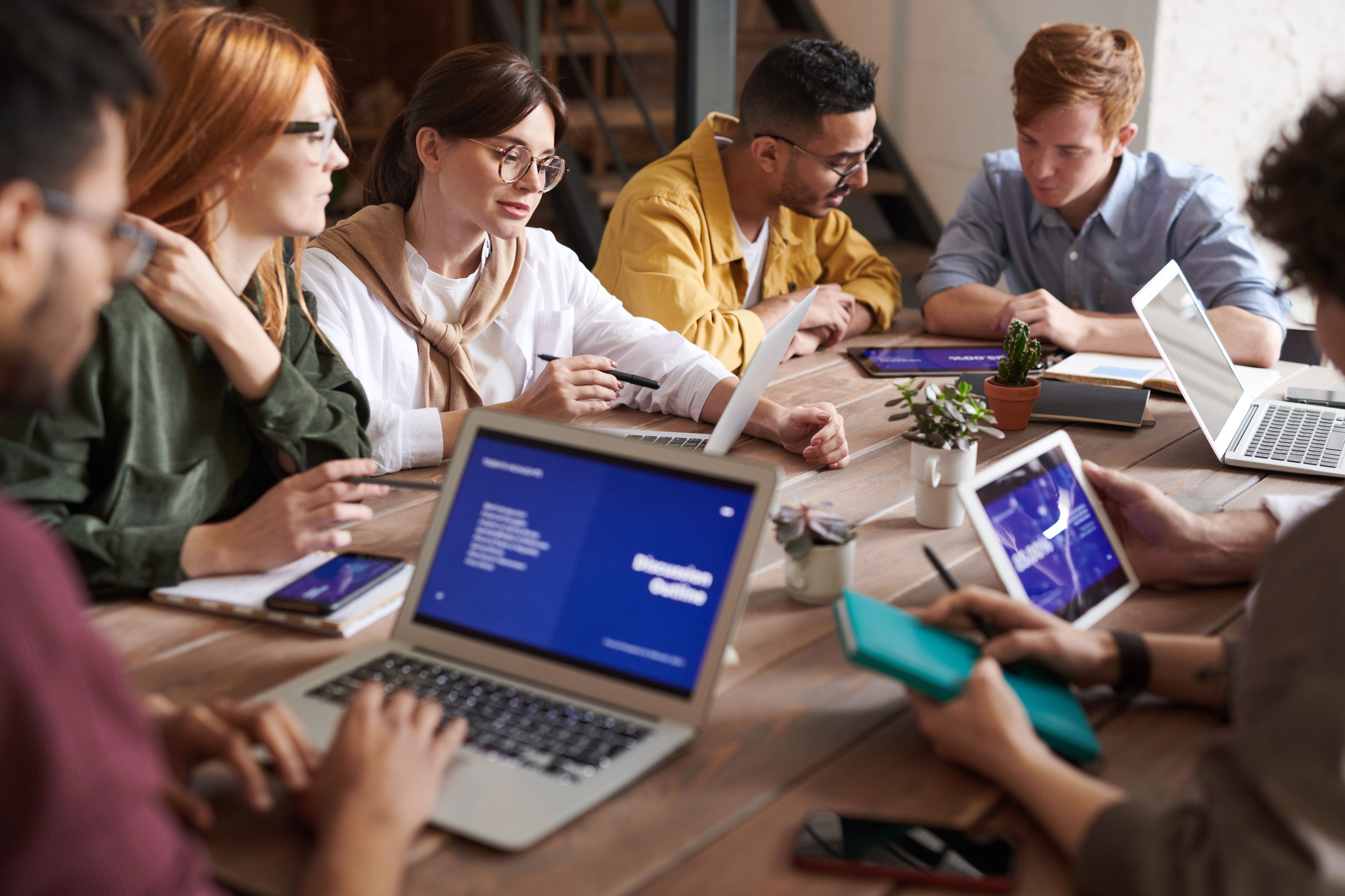Students collaborating in a Stanford innovation lab